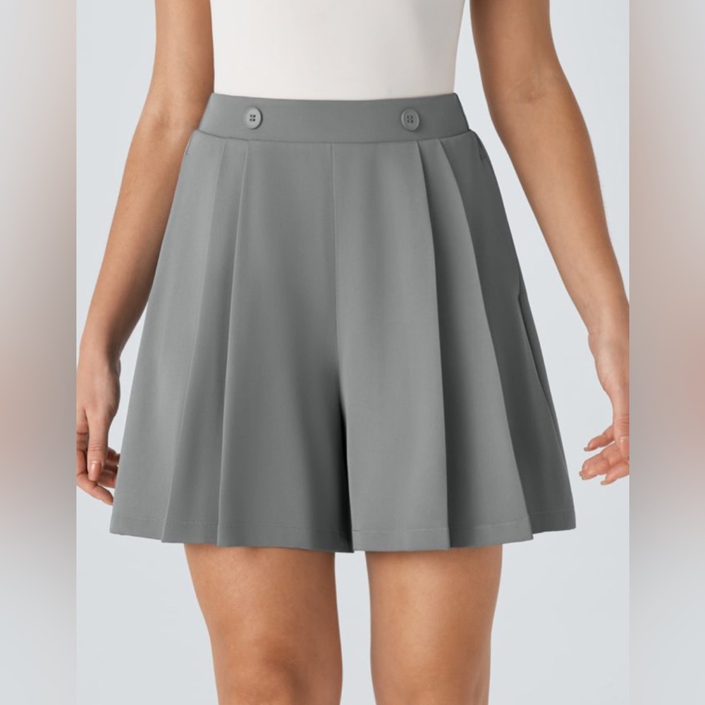 Halara High Waisted Decorative Button Side Pocket Pleated Work Shorts XL